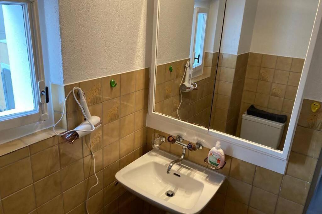 لوزان Parking & Appartement 2 Pieces Sans Traffic المظهر الخارجي الصورة